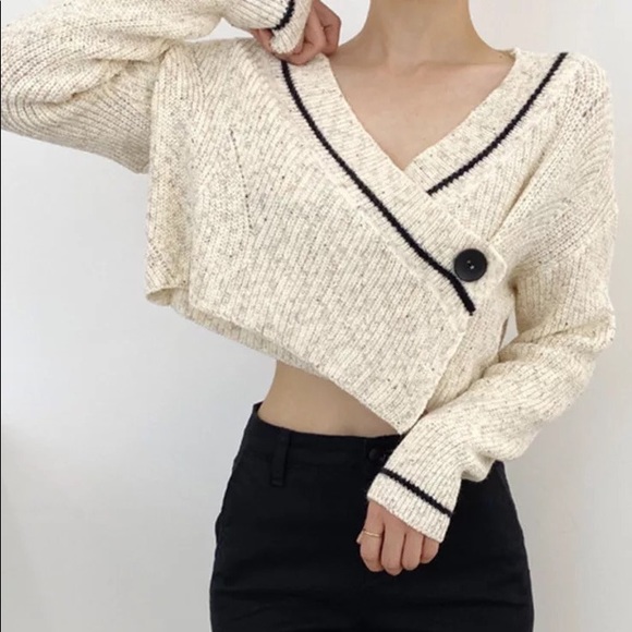 Sweater knit cream womens button short long sleeve top French style - Picture 5 of 7